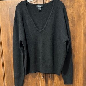 Karen Kane Women's Black V-Neck Sweater